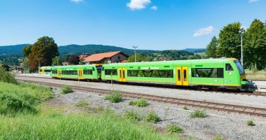 Für neun Euro einen Monat im Bayerwald Bus und Bahn fahren